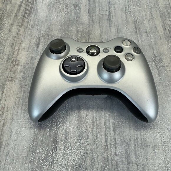 Xbox 360 OEM Wireless Silver Controller Tested Working - Picture 2 of 10